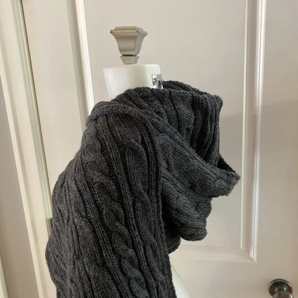 Aran Crafts Hooded Scarf Ireland One Size Gray Merino Wool Cable Knit Fringe